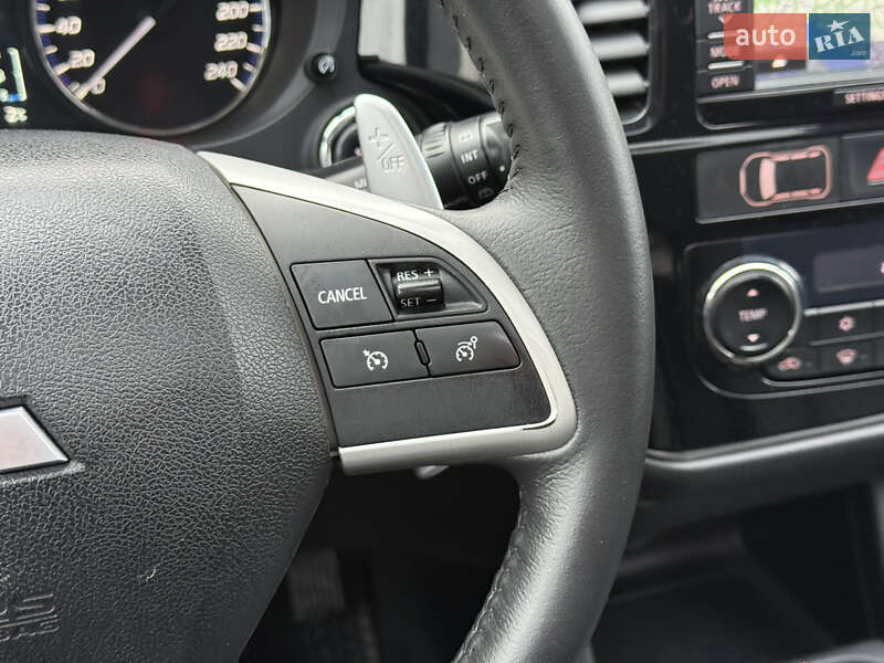 Внедорожник / Кроссовер Mitsubishi Outlander 2012 в Тернополе