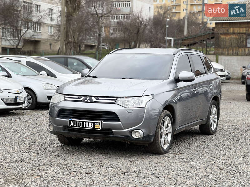 Mitsubishi Outlander 2012