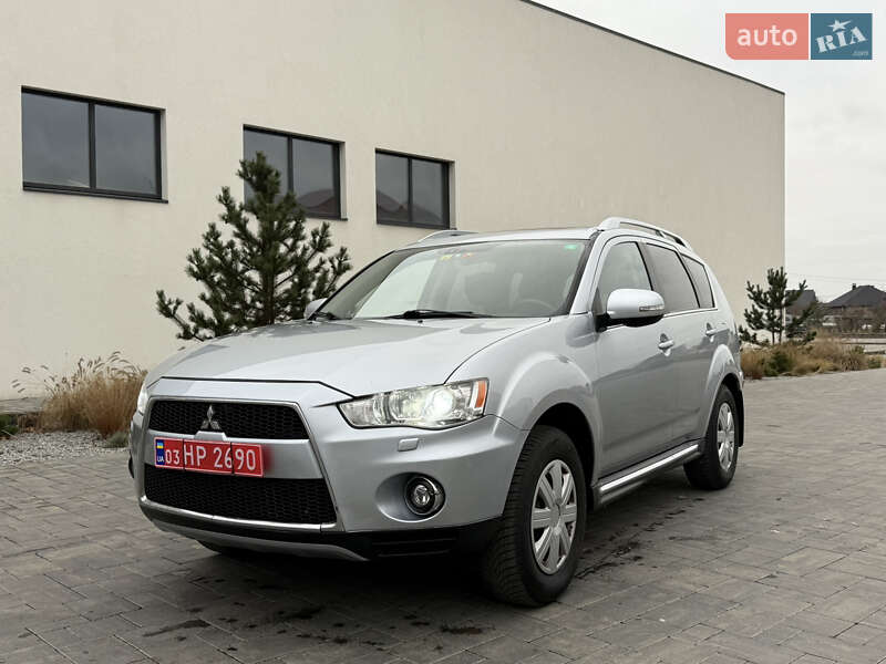 Mitsubishi Outlander 2010