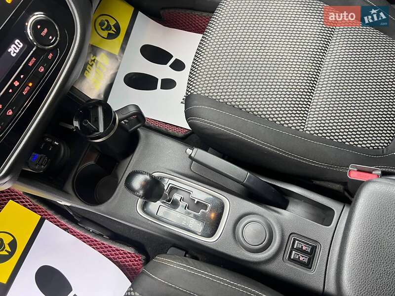 Позашляховик / Кросовер Mitsubishi Outlander 2016 в Івано-Франківську