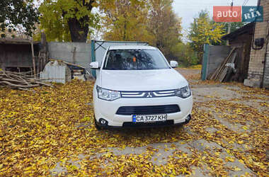 Внедорожник / Кроссовер Mitsubishi Outlander 2013 в Черкассах