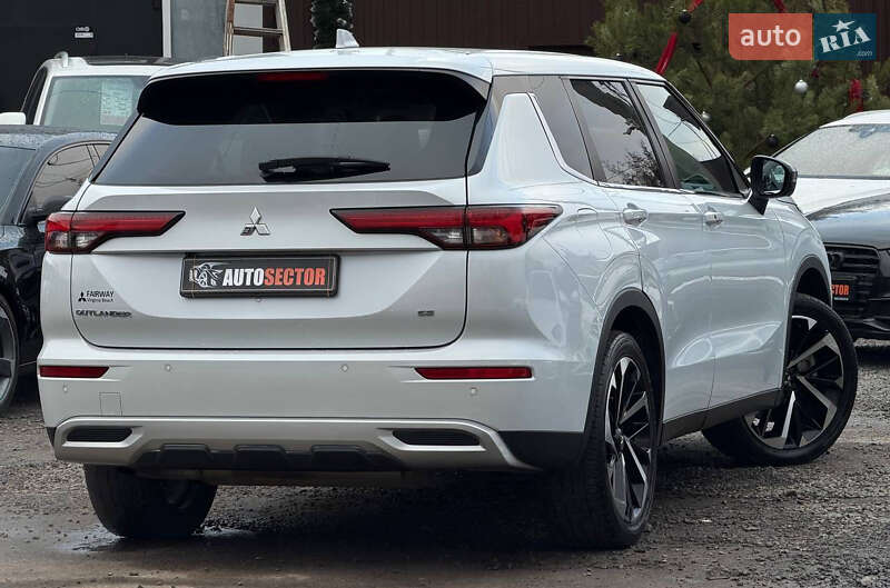 Позашляховик / Кросовер Mitsubishi Outlander 2021 в Харкові