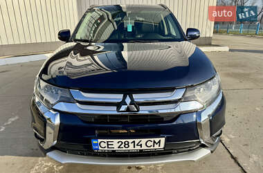 Позашляховик / Кросовер Mitsubishi Outlander 2016 в Чернівцях
