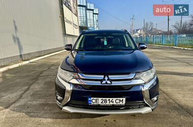 Позашляховик / Кросовер Mitsubishi Outlander 2016 в Чернівцях