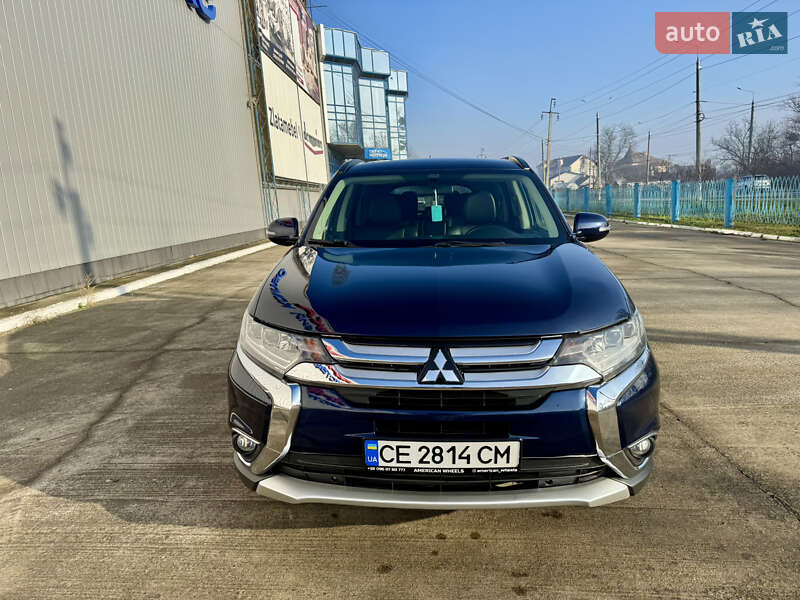 Позашляховик / Кросовер Mitsubishi Outlander 2016 в Чернівцях
