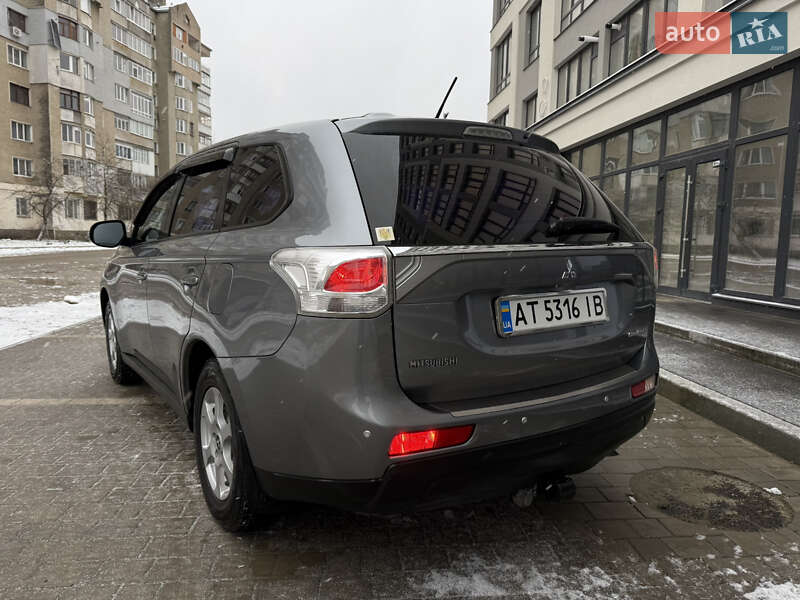 Позашляховик / Кросовер Mitsubishi Outlander 2014 в Івано-Франківську фото 6 Позашляховик / Кросовер Mitsubishi Outlander 2014 в Івано-Франківську