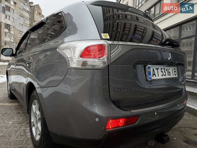 Позашляховик / Кросовер Mitsubishi Outlander 2014 в Івано-Франківську фото 25 Позашляховик / Кросовер Mitsubishi Outlander 2014 в Івано-Франківську