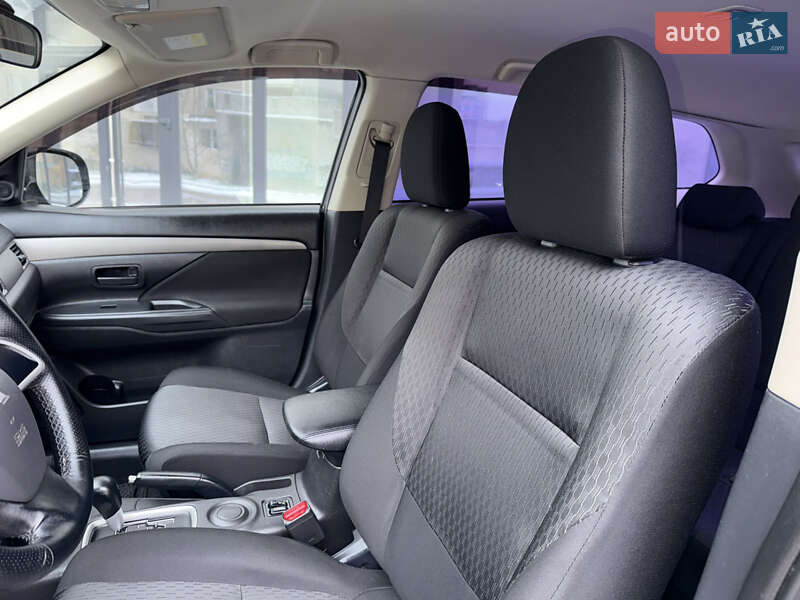 Позашляховик / Кросовер Mitsubishi Outlander 2014 в Івано-Франківську фото 33 Позашляховик / Кросовер Mitsubishi Outlander 2014 в Івано-Франківську