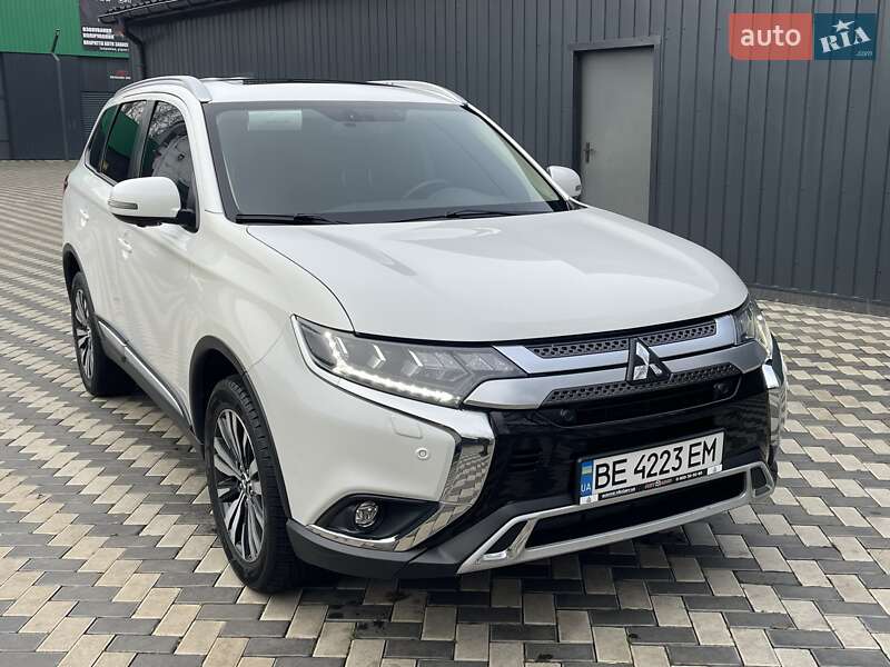 Mitsubishi Outlander 2018