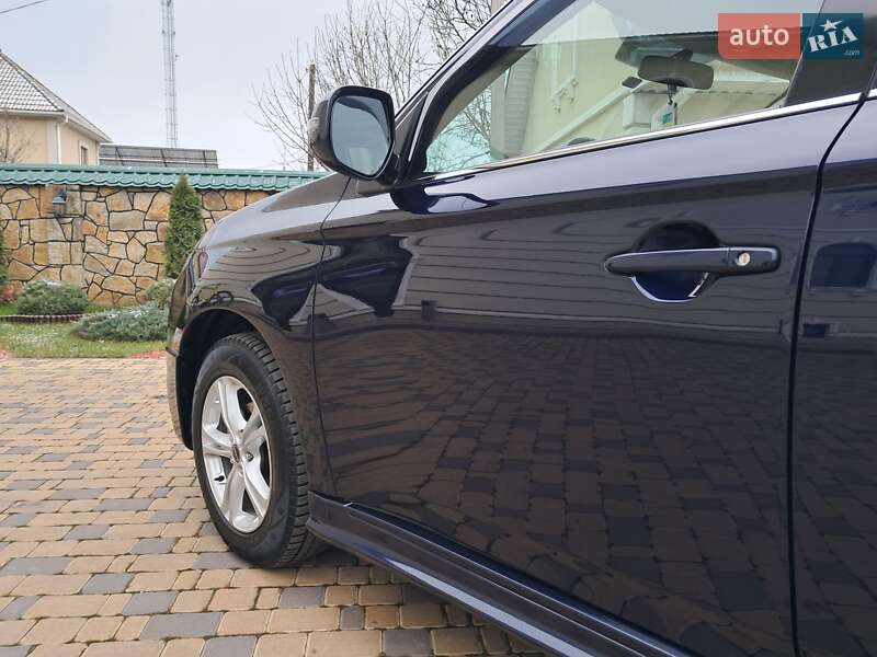 Позашляховик / Кросовер Mitsubishi Outlander 2013 в Могилів-Подільському