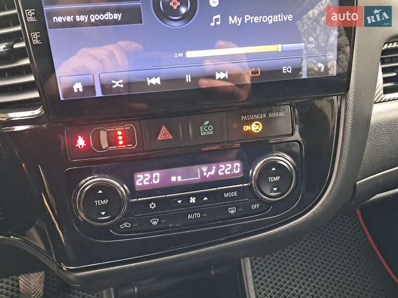 Позашляховик / Кросовер Mitsubishi Outlander 2013 в Могилів-Подільському