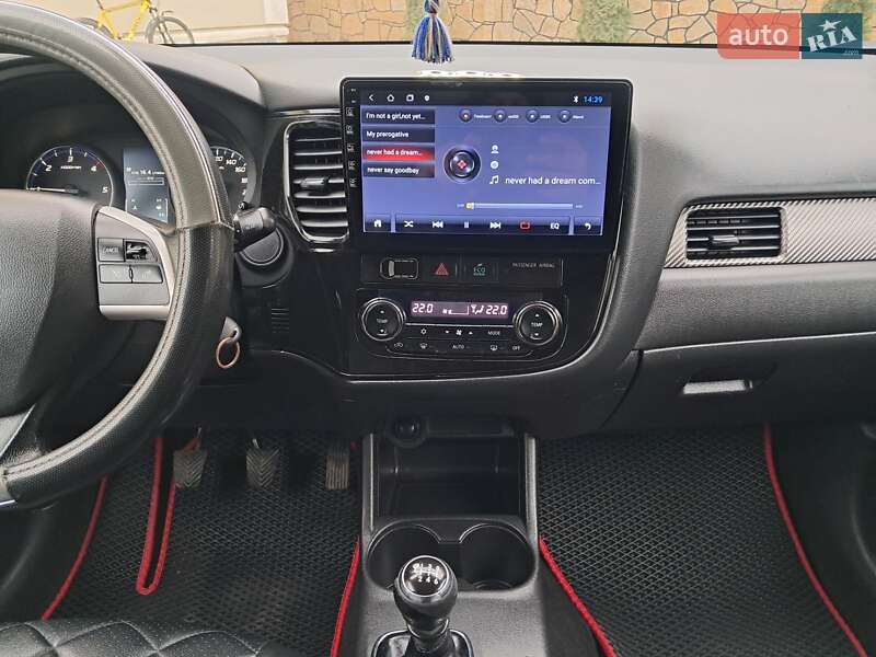 Позашляховик / Кросовер Mitsubishi Outlander 2013 в Могилів-Подільському