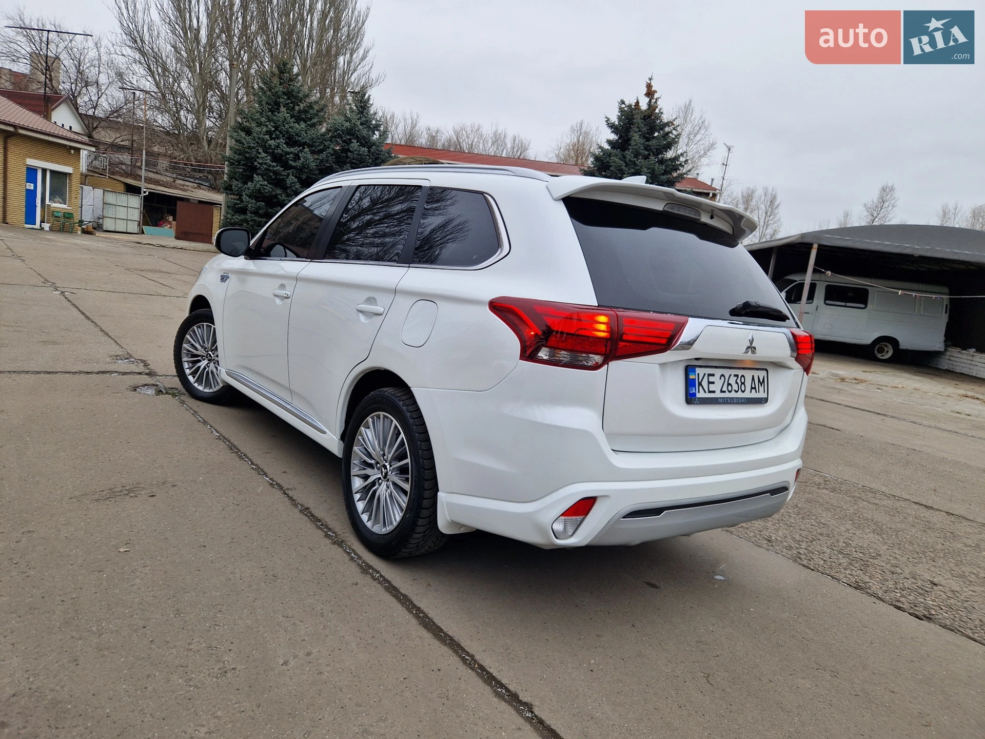 2020 Mitsubishi Outlander - мініатюра 6