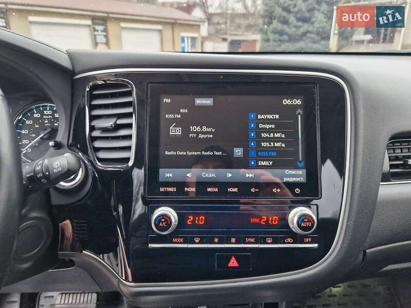 Позашляховик / Кросовер Mitsubishi Outlander 2020 в Дніпрі