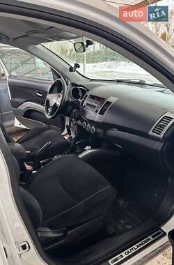 Позашляховик / Кросовер Mitsubishi Outlander 2006 в Трускавці