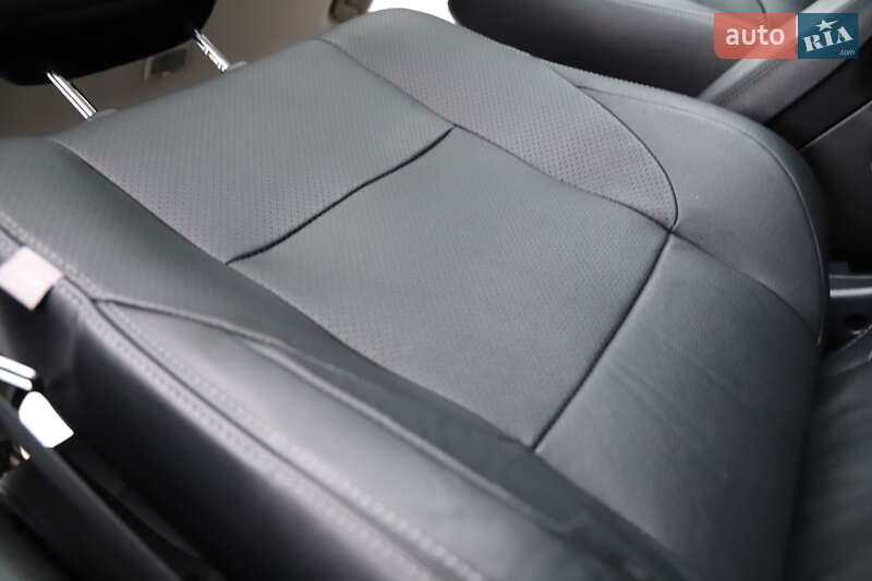 Позашляховик / Кросовер Mitsubishi Outlander 2015 в Трускавці фото 101 Позашляховик / Кросовер Mitsubishi Outlander 2015 в Трускавці