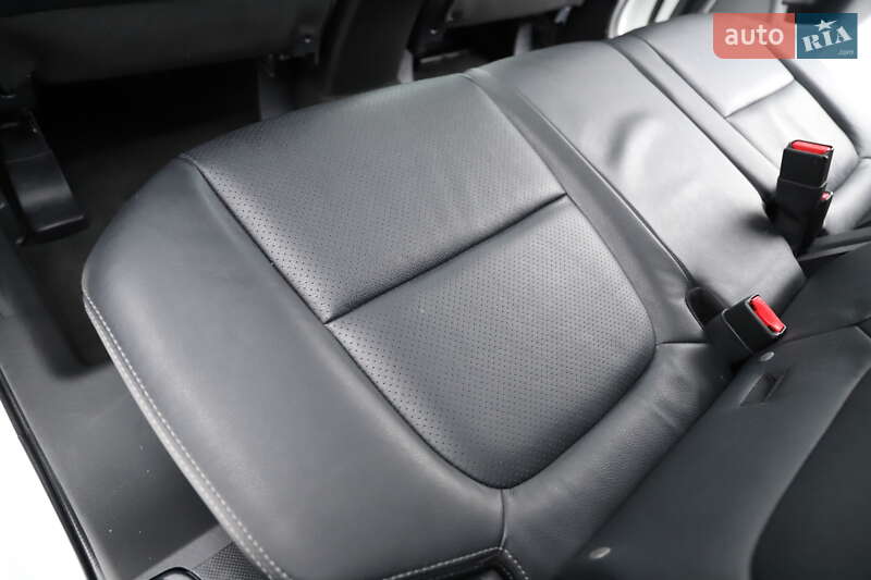 Позашляховик / Кросовер Mitsubishi Outlander 2015 в Трускавці фото 112 Позашляховик / Кросовер Mitsubishi Outlander 2015 в Трускавці