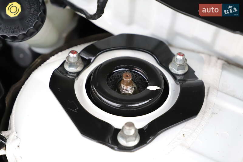 Позашляховик / Кросовер Mitsubishi Outlander 2015 в Трускавці фото 139 Позашляховик / Кросовер Mitsubishi Outlander 2015 в Трускавці