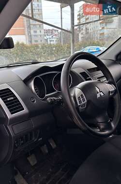 Позашляховик / Кросовер Mitsubishi Outlander 2006 в Трускавці
