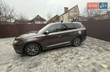 Позашляховик / Кросовер Mitsubishi Outlander 2015 в Вінниці