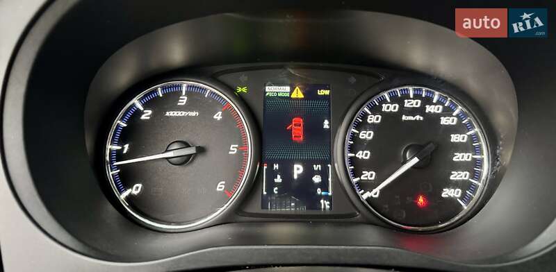 Внедорожник / Кроссовер Mitsubishi Outlander 2015 в Киеве