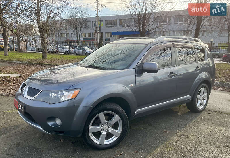 Внедорожник / Кроссовер Mitsubishi Outlander 2006 в Киеве