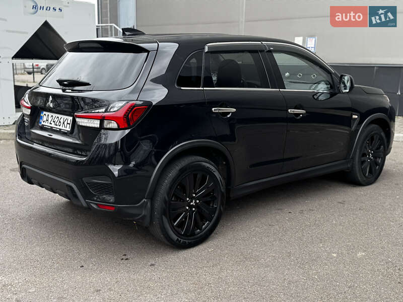Позашляховик / Кросовер Mitsubishi Outlander 2019 в Києві фото 8 Позашляховик / Кросовер Mitsubishi Outlander 2019 в Києві
