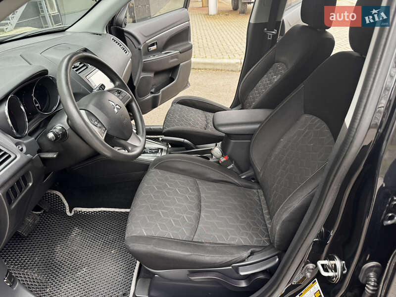 Позашляховик / Кросовер Mitsubishi Outlander 2019 в Києві фото 12 Позашляховик / Кросовер Mitsubishi Outlander 2019 в Києві