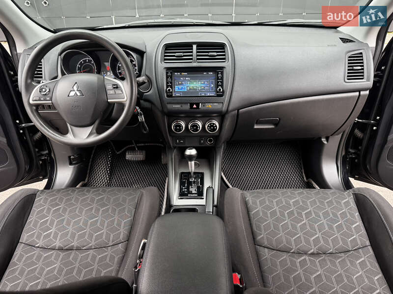 Позашляховик / Кросовер Mitsubishi Outlander 2019 в Києві фото 21 Позашляховик / Кросовер Mitsubishi Outlander 2019 в Києві