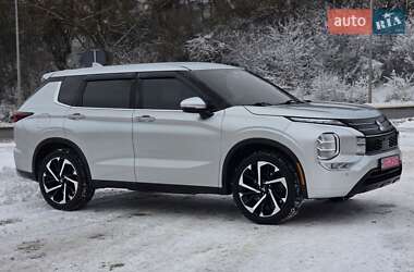 Внедорожник / Кроссовер Mitsubishi Outlander 2021 в Тернополе