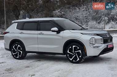Позашляховик / Кросовер Mitsubishi Outlander 2021 в Тернополі