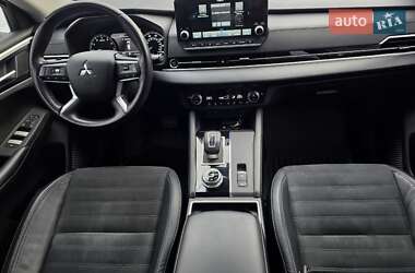 Позашляховик / Кросовер Mitsubishi Outlander 2021 в Тернополі