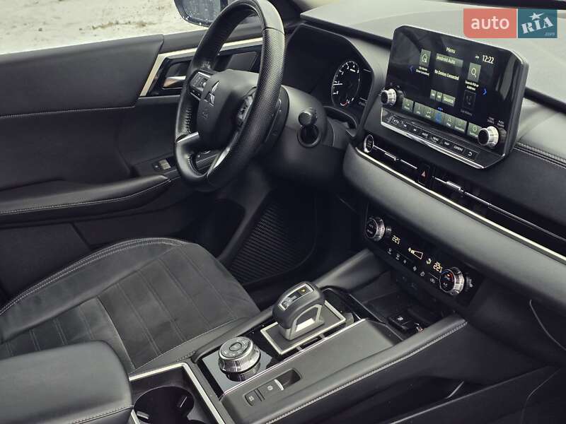 Позашляховик / Кросовер Mitsubishi Outlander 2021 в Тернополі