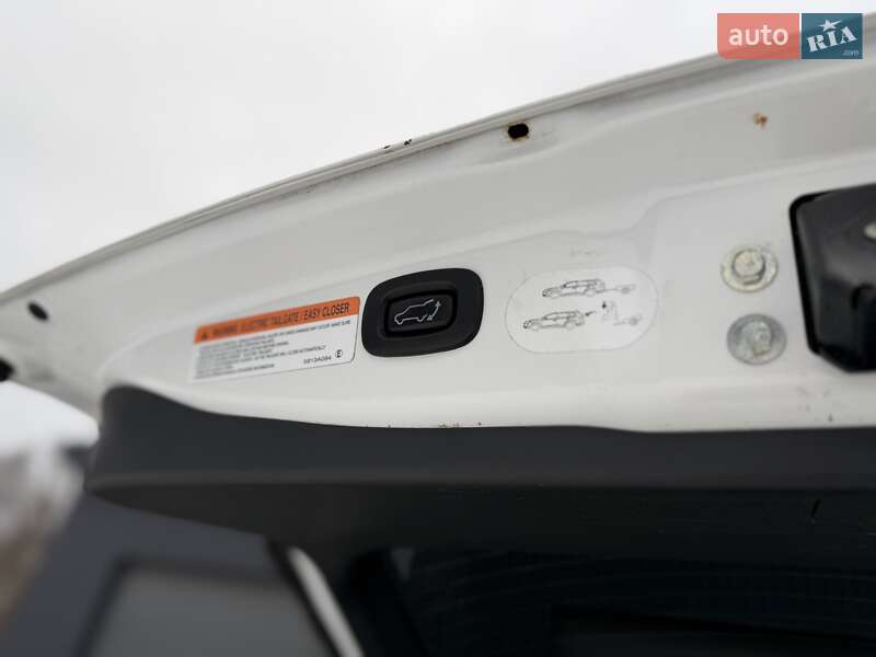 Позашляховик / Кросовер Mitsubishi Outlander 2013 в Трускавці