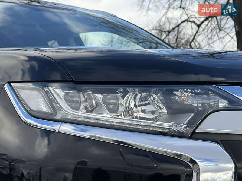 Позашляховик / Кросовер Mitsubishi Outlander 2016 в Дрогобичі фото 12 Позашляховик / Кросовер Mitsubishi Outlander 2016 в Дрогобичі