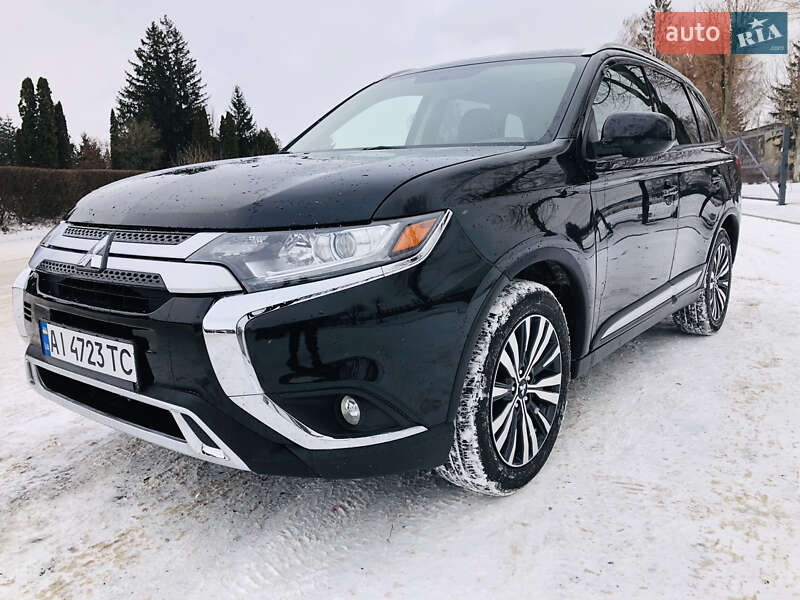 Mitsubishi Outlander 2020