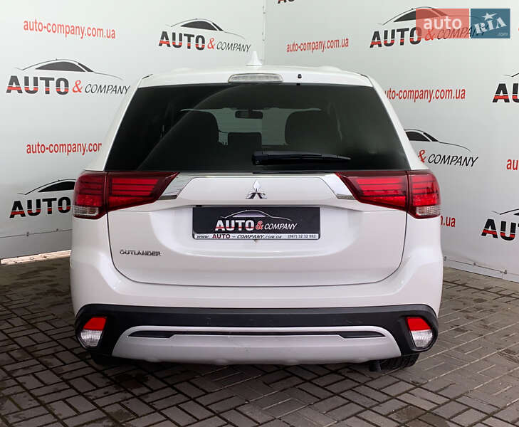 Позашляховик / Кросовер Mitsubishi Outlander 2020 в Львові