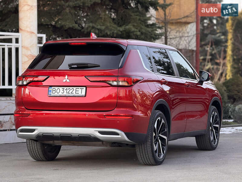 Внедорожник / Кроссовер Mitsubishi Outlander 2021 в Тернополе фото 19 Внедорожник / Кроссовер Mitsubishi Outlander 2021 в Тернополе