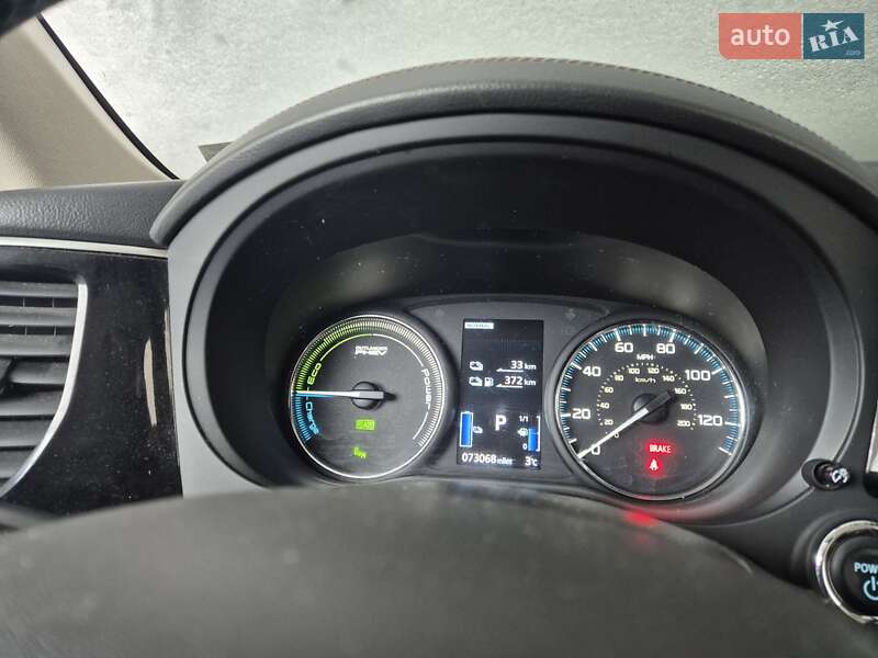 Позашляховик / Кросовер Mitsubishi Outlander 2018 в Тернополі