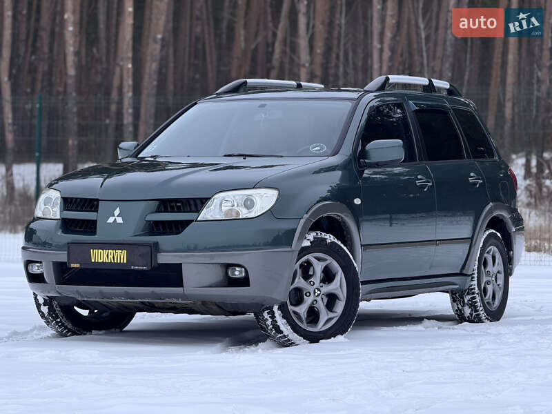 Позашляховик / Кросовер Mitsubishi Outlander 2006 в Києві