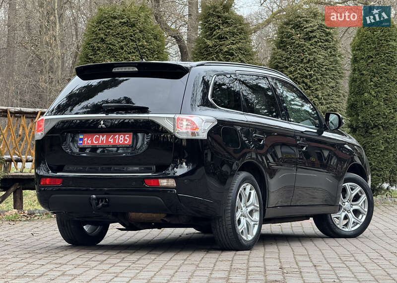 Внедорожник / Кроссовер Mitsubishi Outlander 2014 в Дрогобыче