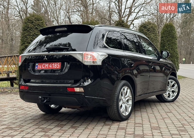 Внедорожник / Кроссовер Mitsubishi Outlander 2014 в Дрогобыче