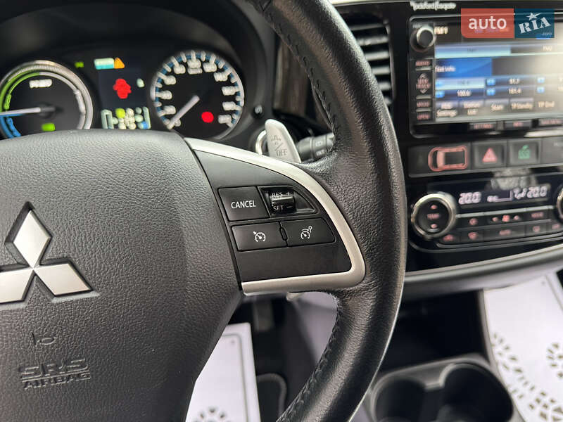 Внедорожник / Кроссовер Mitsubishi Outlander 2014 в Дрогобыче