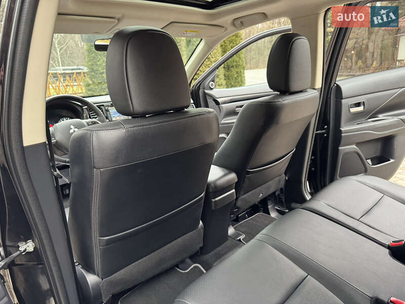 Внедорожник / Кроссовер Mitsubishi Outlander 2014 в Дрогобыче