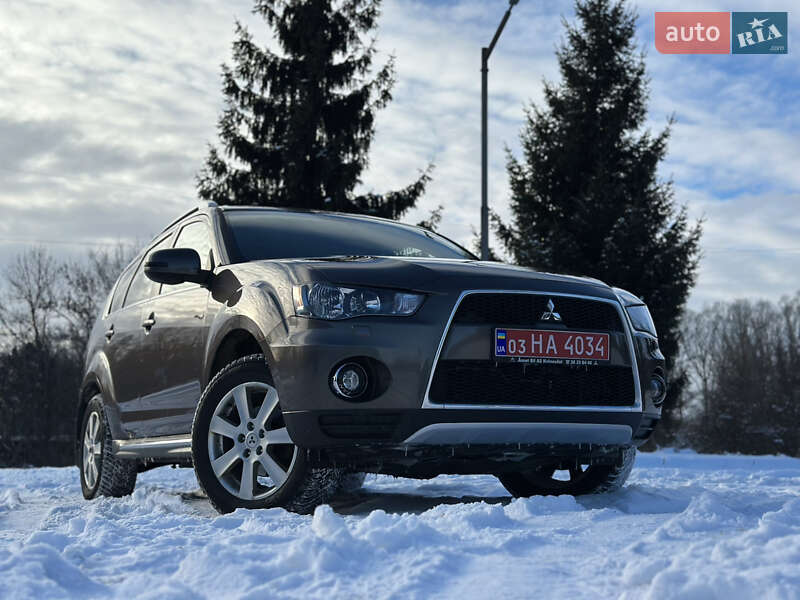 Позашляховик / Кросовер Mitsubishi Outlander 2011 в Бердичеві