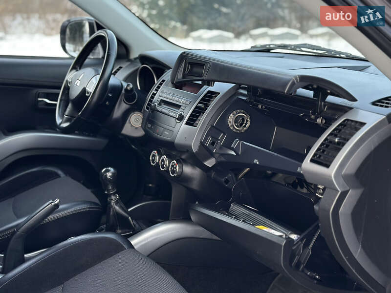 Позашляховик / Кросовер Mitsubishi Outlander 2011 в Бердичеві