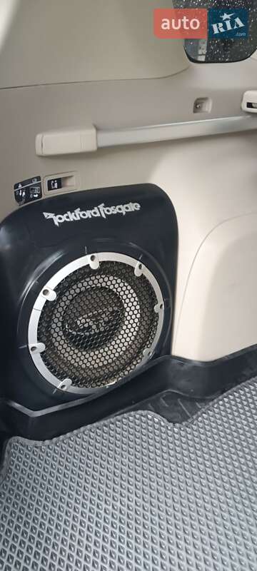 Позашляховик / Кросовер Mitsubishi Outlander 2007 в Чернівцях