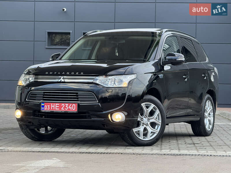 Позашляховик / Кросовер Mitsubishi Outlander 2014 в Дрогобичі