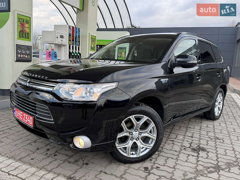 Позашляховик / Кросовер Mitsubishi Outlander 2014 в Дрогобичі