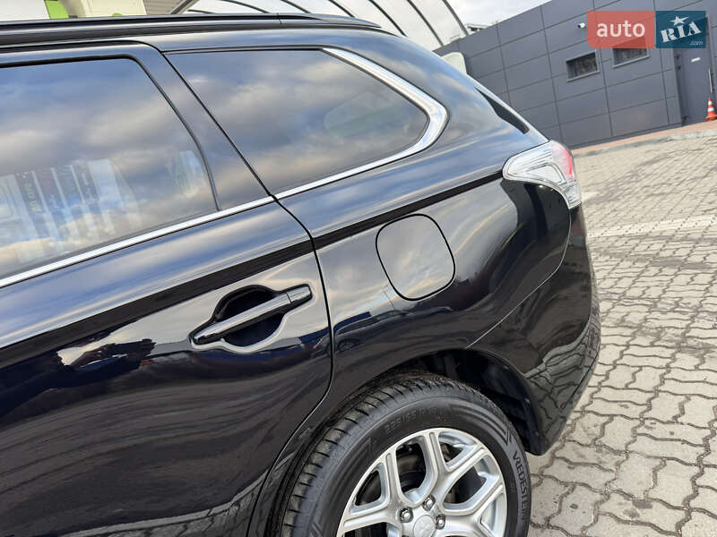 Позашляховик / Кросовер Mitsubishi Outlander 2014 в Дрогобичі